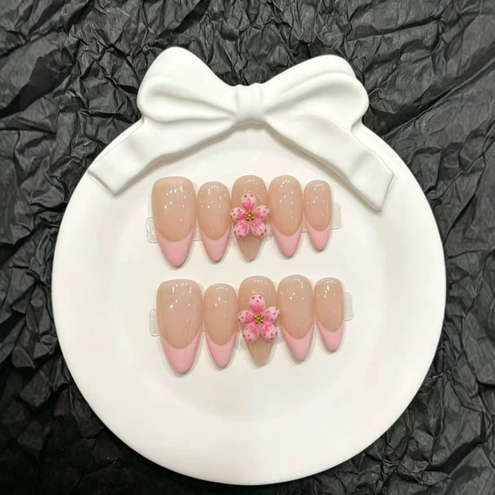 Decorative Floral Touch Press-On Nail Set