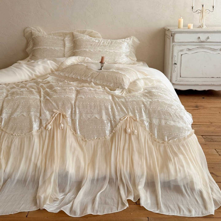Romantic bedding set with ruffles, lace and pleats