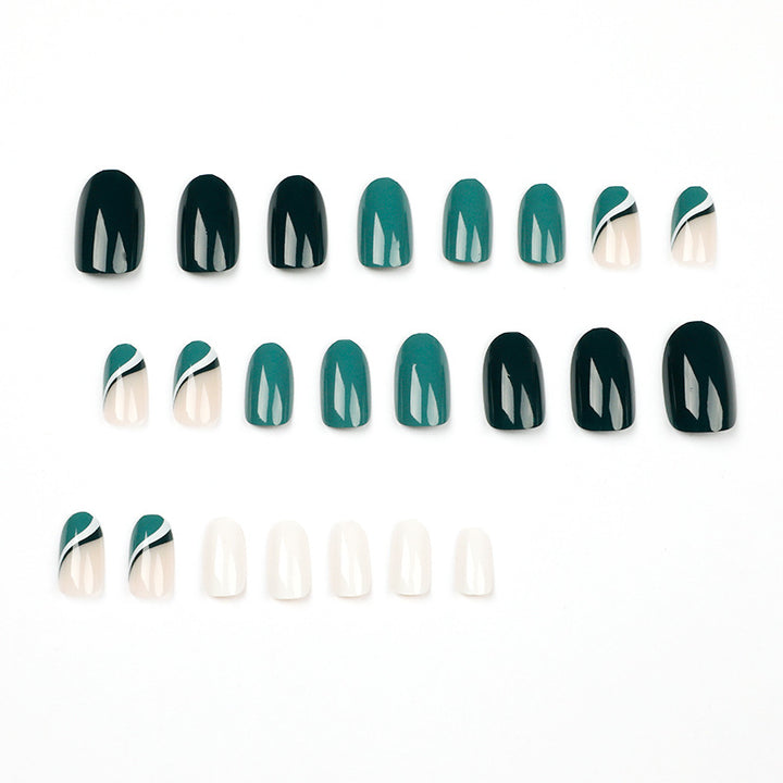 Elegant and artistic nail art Stornfield