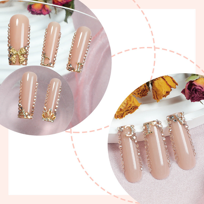 Nail set with elegant rhinestone details Stornfield