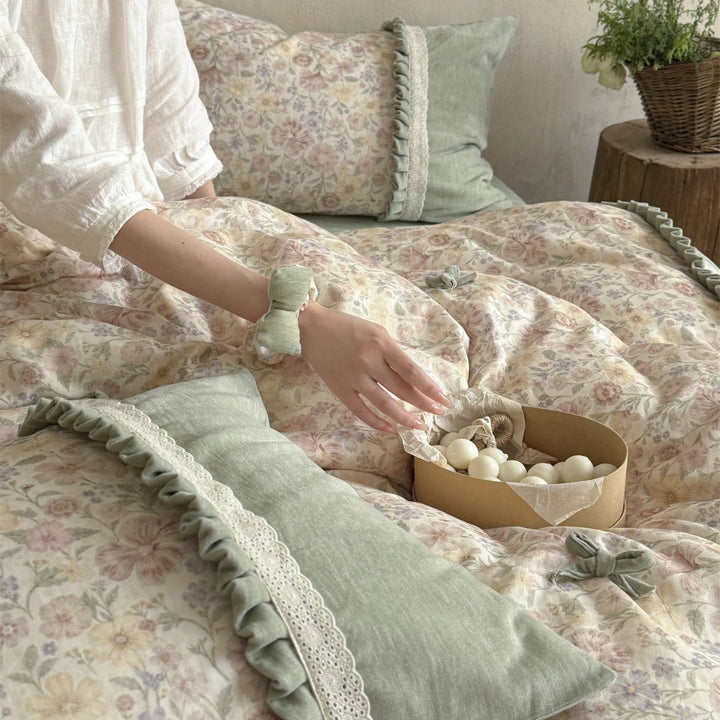 Vintage-Inspired Botanical Cotton-Linen Quilted Duvet Cover Set with Crochet Lace Edge & Velvet Accent Shams