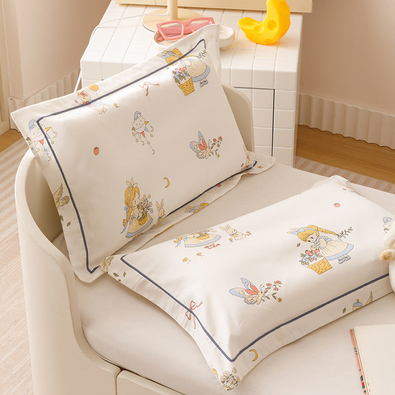 Children's Pillowcase Set made of Soft Cotton Percale with Cute Animal Print and Decorative Piping