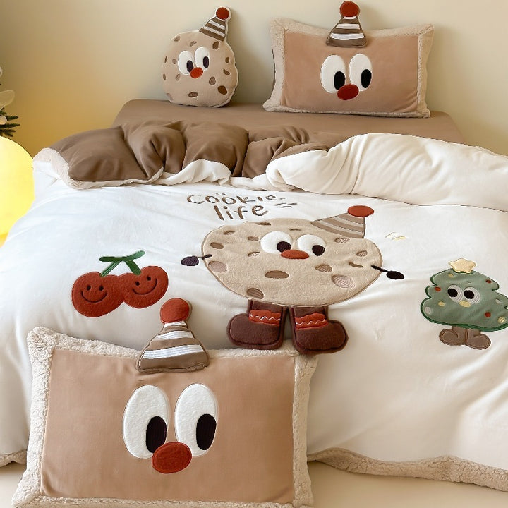Children's bedding set with cozy plush appliqués and Sherpa edging