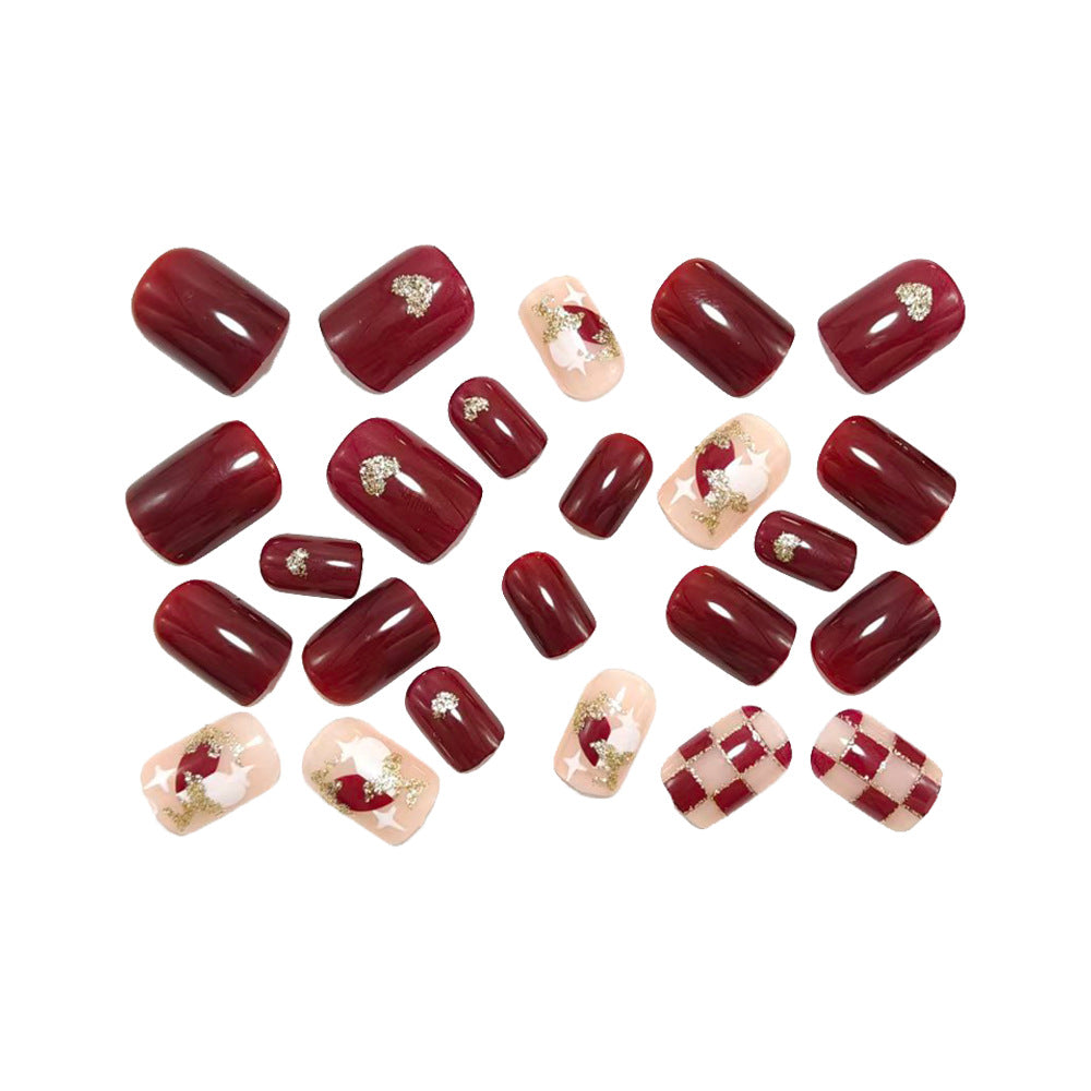 Artificial nails with luxurious designs and glitter coatings Stornfield