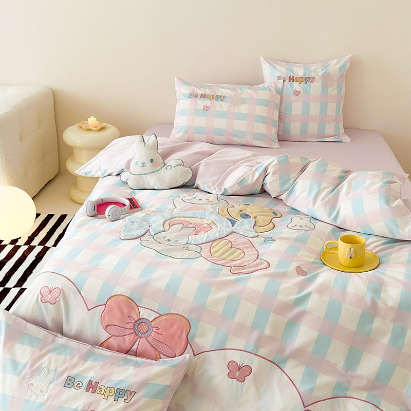 Children's bedding set with astronaut and star print, reversible function