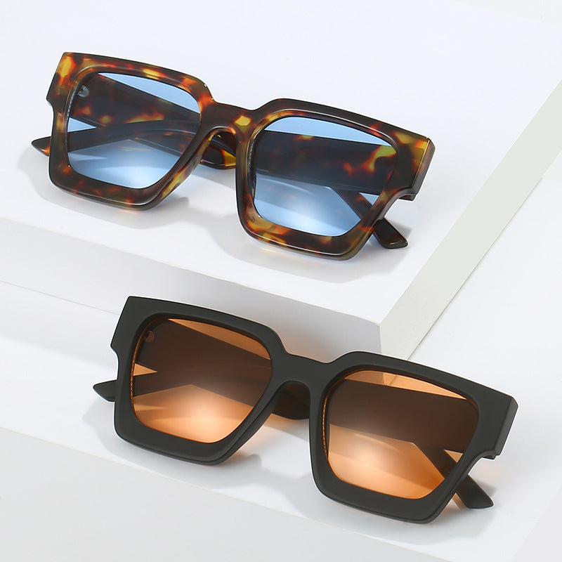 Stylish Oversized Square Frame Sunglasses Stornfield