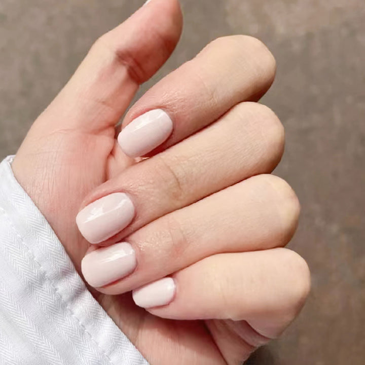 Glossy Natural Nail Finish