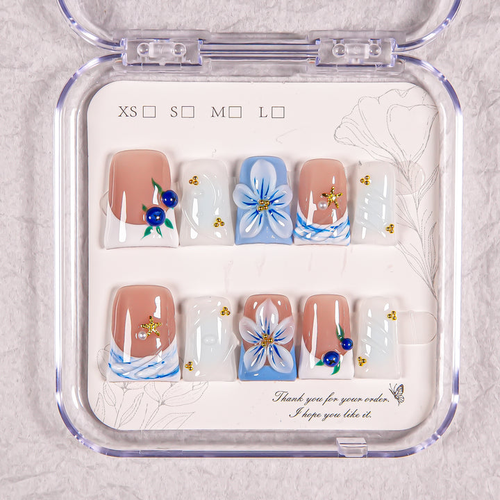 Artistic Flower Design Press-On Nail Set