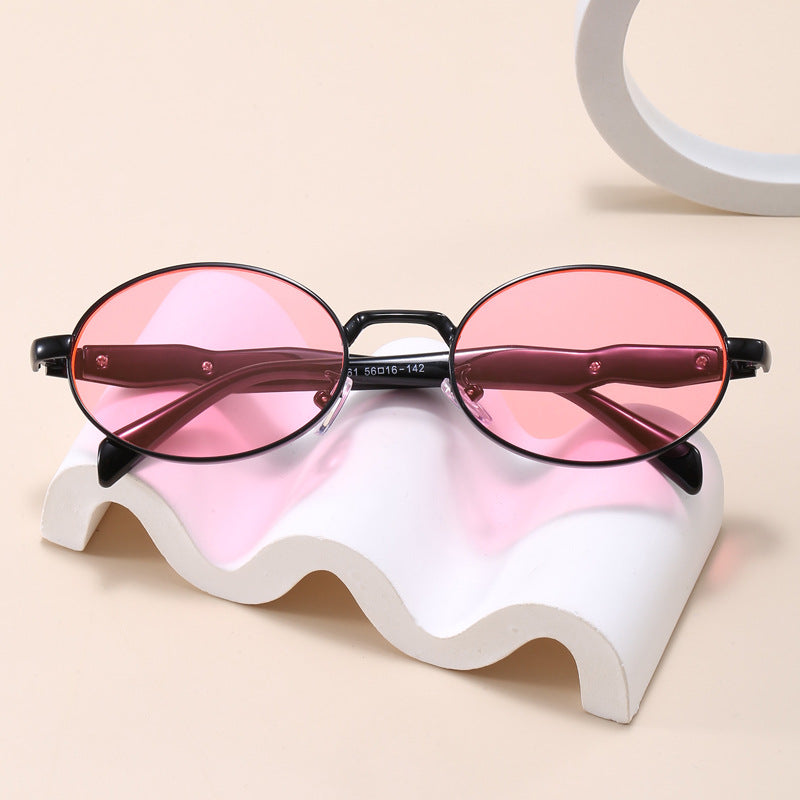 Fashionable Sunglasses In Elegant Oval Design Stornfield 1787127969