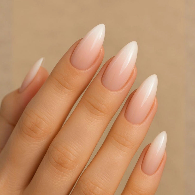 Elegant Nail Art with Black-White Contrast Stornfield