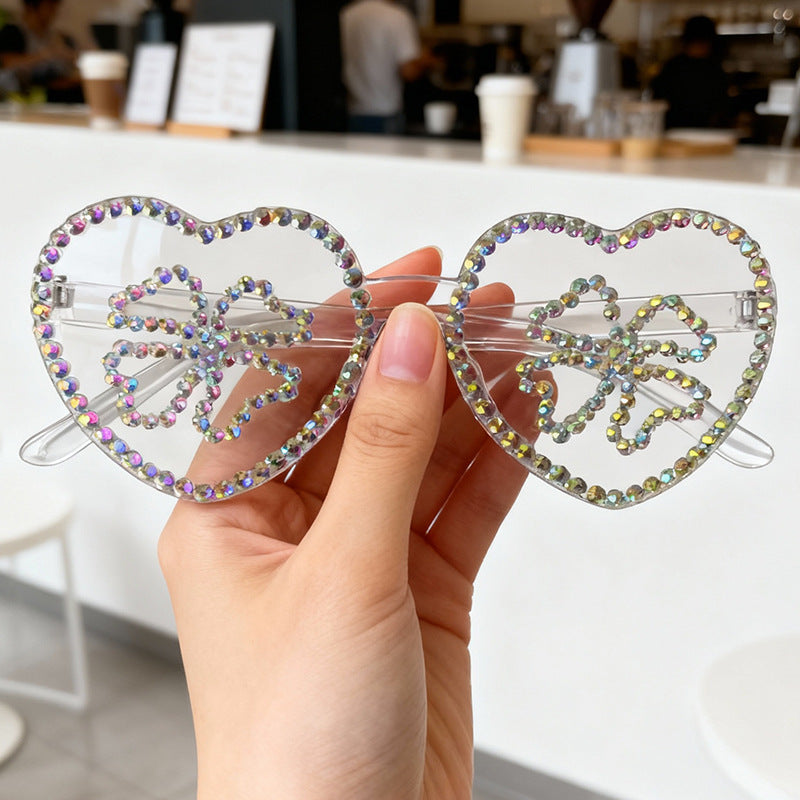 Glamorous Heart-Shaped Rhinestone Sunglasses Stornfield