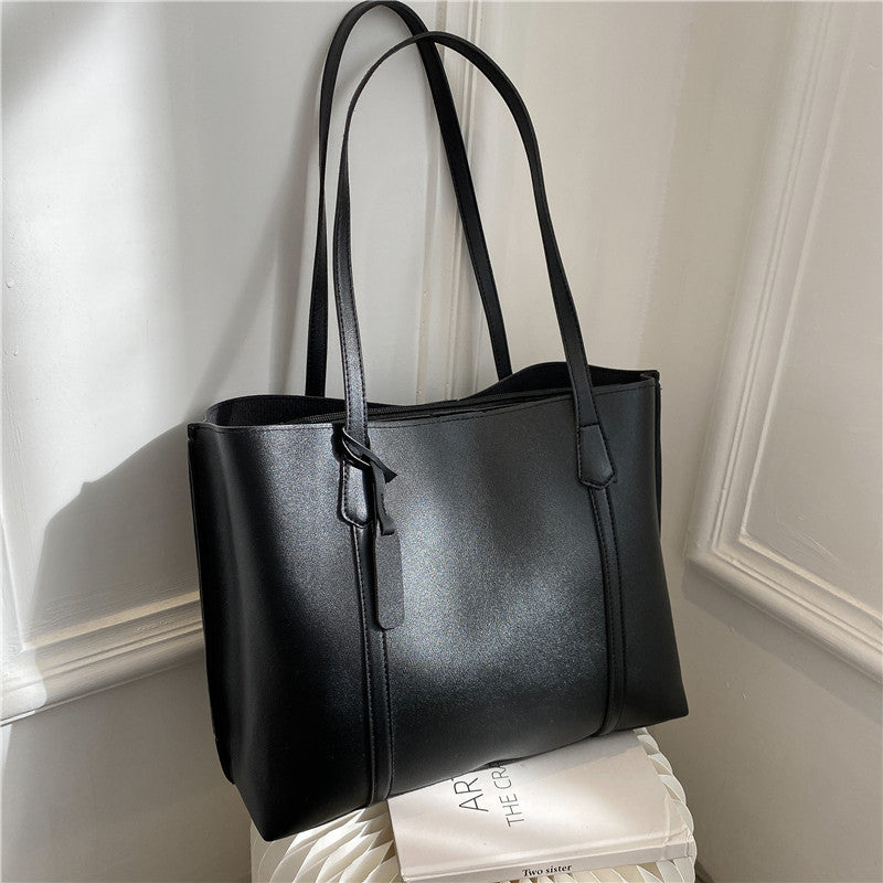 Luxurious Structured Tote Bag