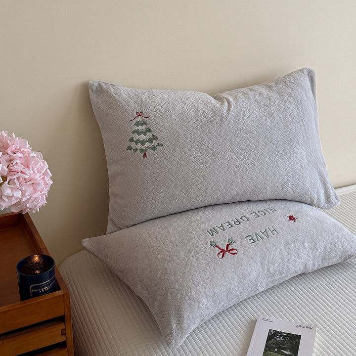 Quilted Pillowcase Set