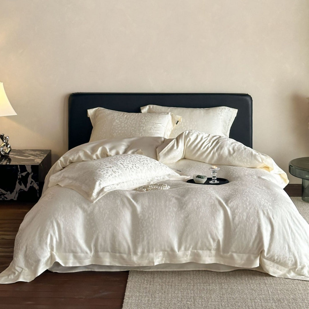 Silky Sateen Jacquard Duvet Cover Bedding Set with Envelope Pillow Shams