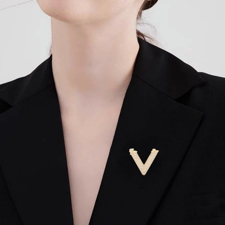 Elegant V-Shaped Brooch with Sparkling Crystals Stornfield