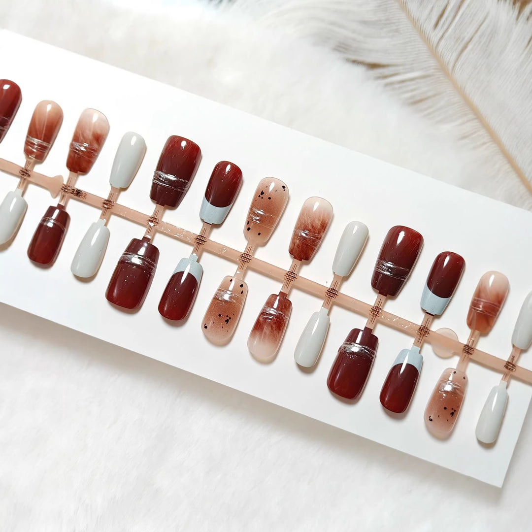 Glamorous artificial nails with elegant accents Stornfield