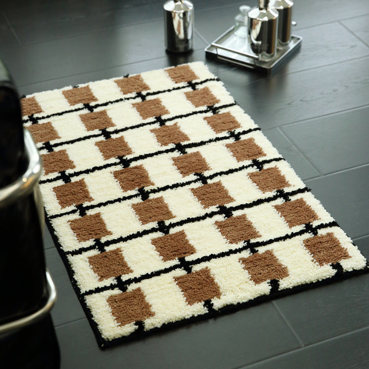 Soft Plush Square Pattern Bath Mat