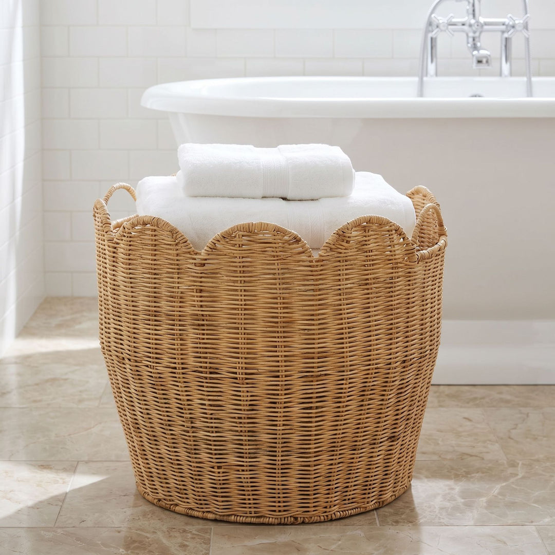 Stylish laundry basket with wave edge Stornfield