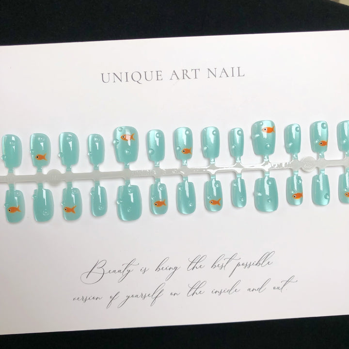 Artistic Fish-Themed Press-On Nail Design Kit