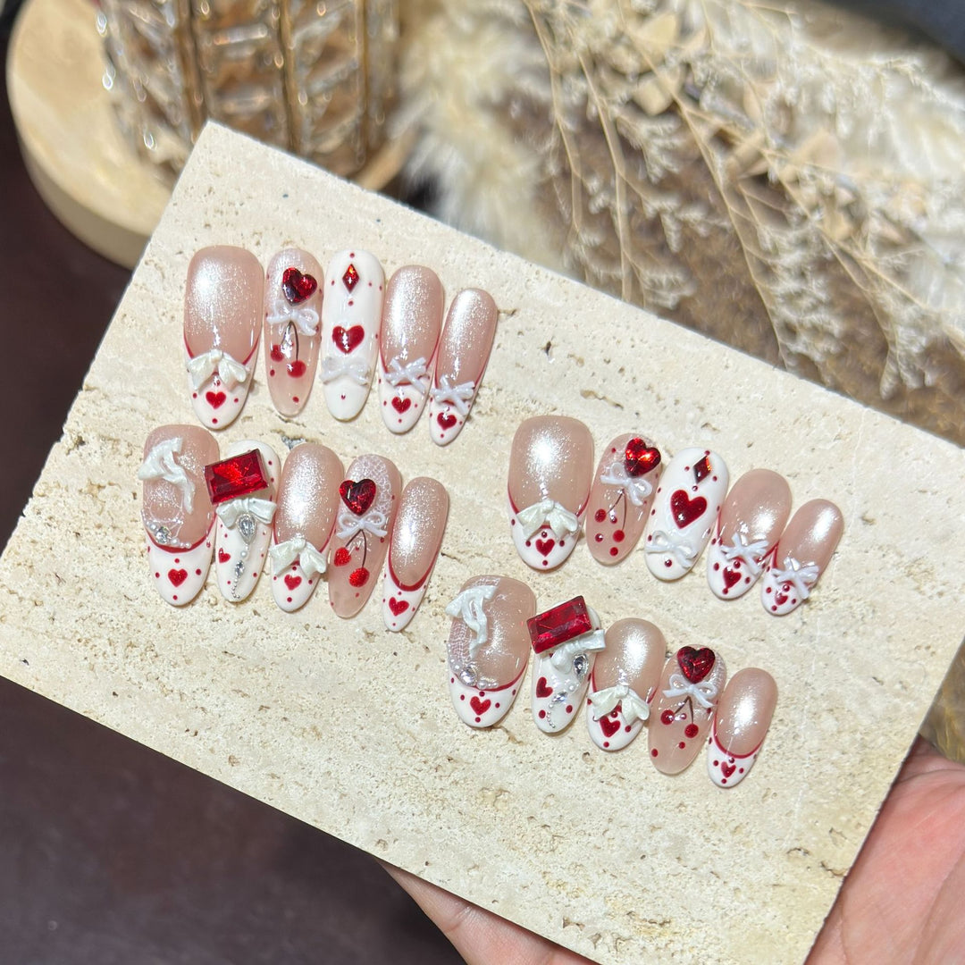 Heart-Themed Decorative Press-On Nails