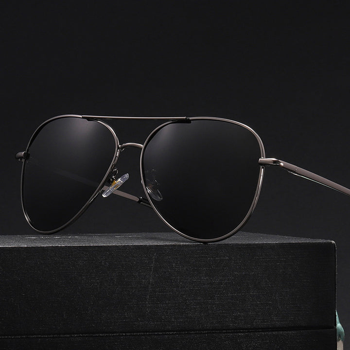 Men's Pilot Sunglasses with Polarized Lenses Stornfield