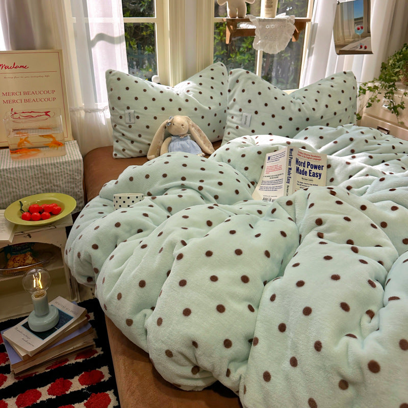 Cozy Polka Dot Fleece Blanket