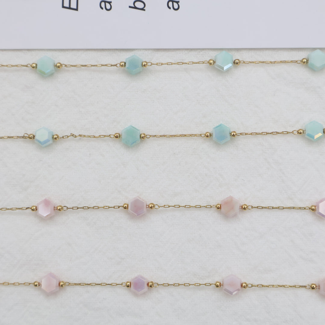 Elegant Gold Chain Necklace with Gemstones Stornfield