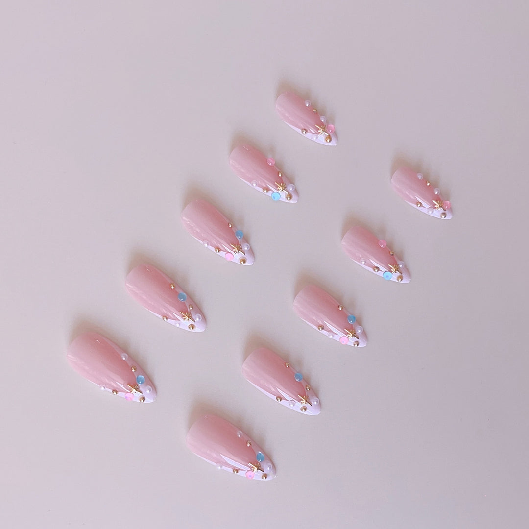 Artificial nail set with glamorous 3D decorations and sparkling rhinestones Stornfield