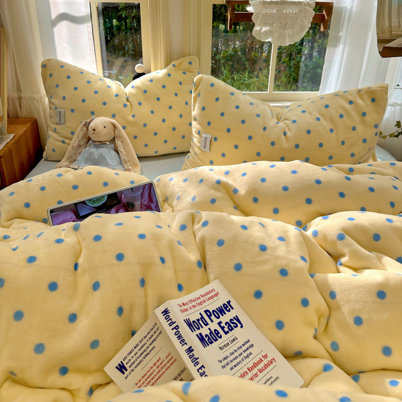 Plush Polka Dot Bedding Set