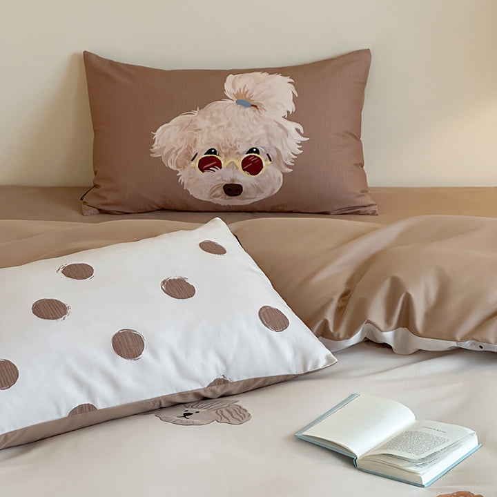 Children's bedding set with large teddy bear print and soft cotton satin