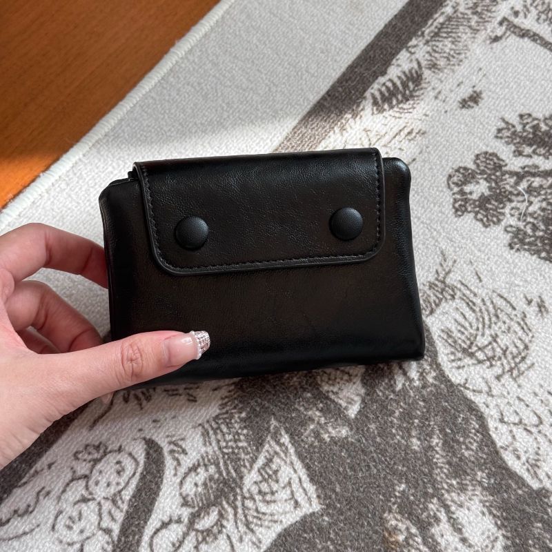 Stylish Compact Leather Cardholder Stornfield