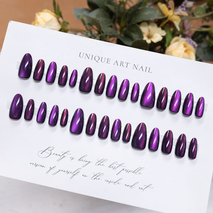 Reflective Long-Stiletto Press-On Nails