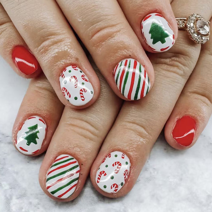 Holiday-Themed Press-On Nail Set Stornfield