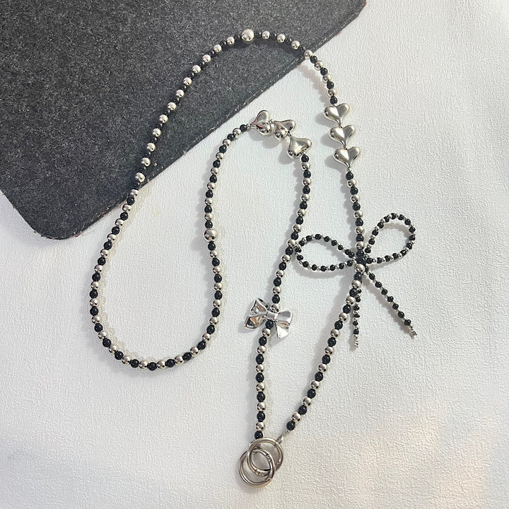 Elegant Pearl and Silver Necklace Stornfield