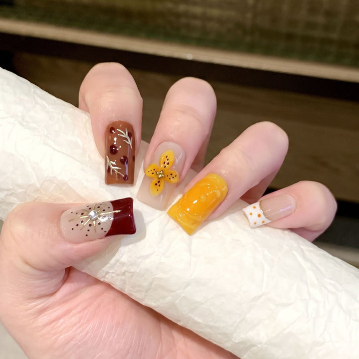 Handmade Floral Press-On Nail Set Stornfield
