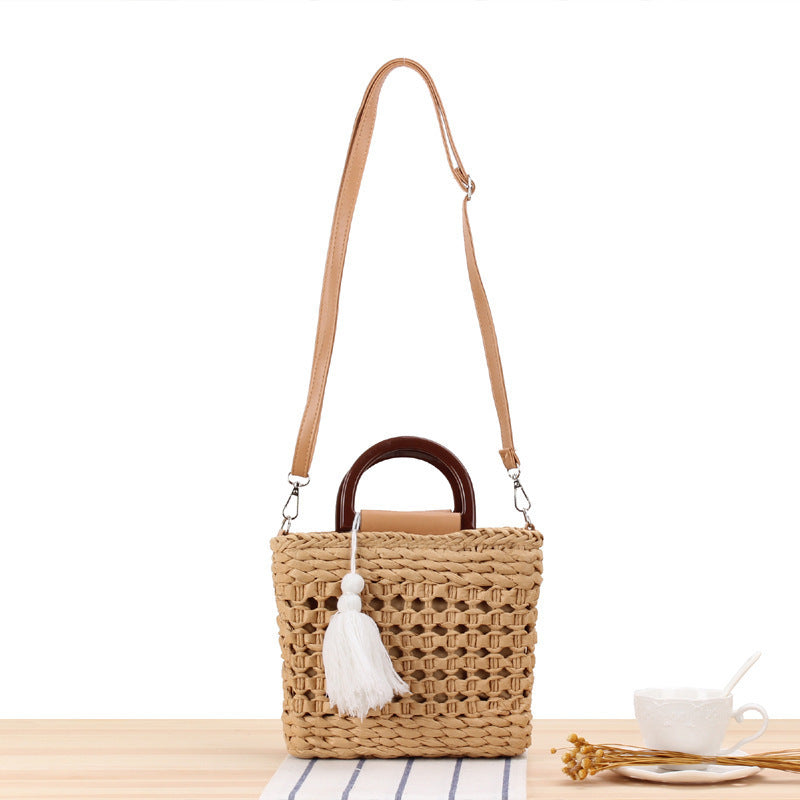 Designer handbag with stylish wooden handle and practical detachable shoulder strap Stornfield