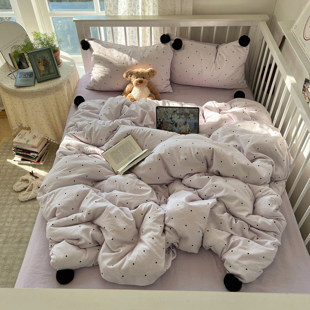 Cozy Dotted Comforter Set