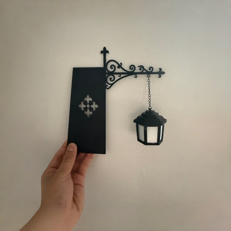 Decorative Ghost Reading Lamp Holder Stornfield