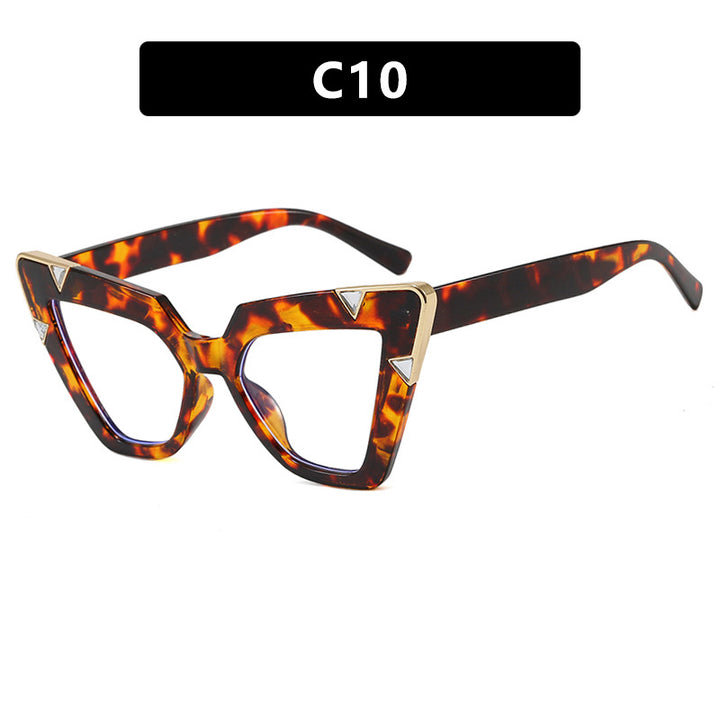 Women's Cat-Eye Sunglasses with Luxurious Design and Protective UV Filter Stornfield