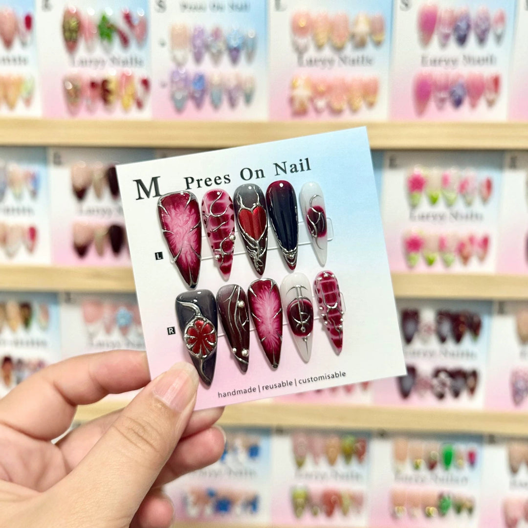 Customizable Decorative Press-On Nail Set