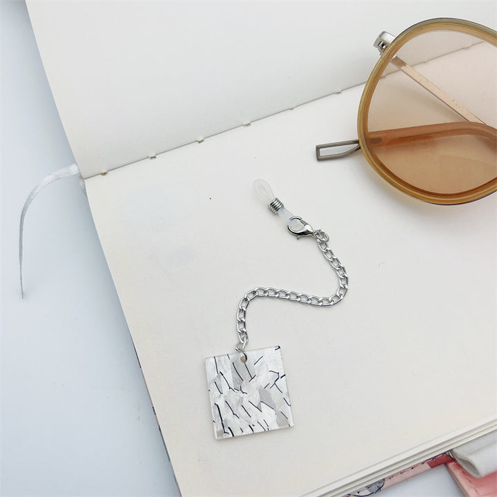 Heart-Designed Eyewear Chain Holder Stornfield