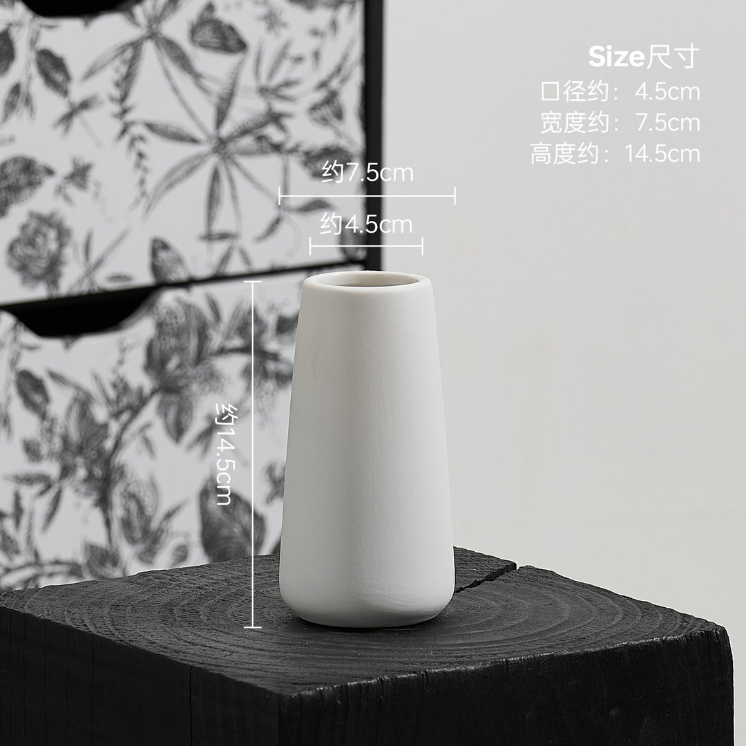Decorative ceramic carafe Stornfield