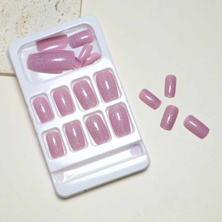 Glamorous Glittery Press-On Nail Tips Stornfield