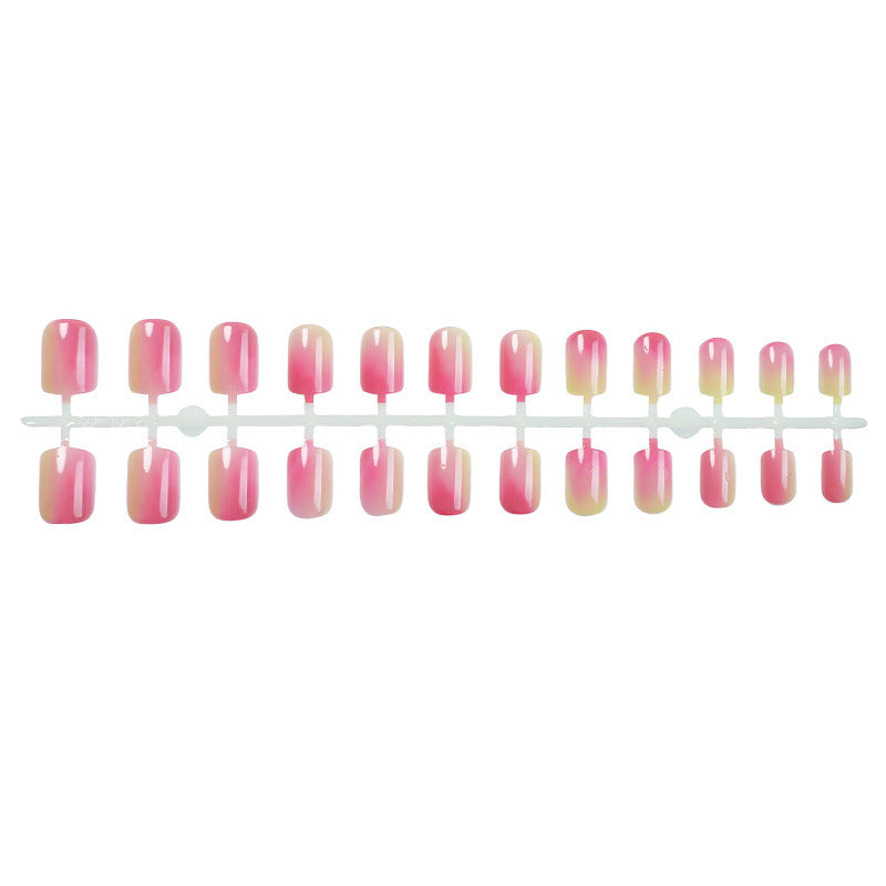Artificial nail set with elegant ombre design and high-gloss finish Stornfield