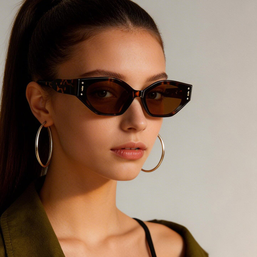 Women's geometric sunglasses in futuristic design Stornfield
