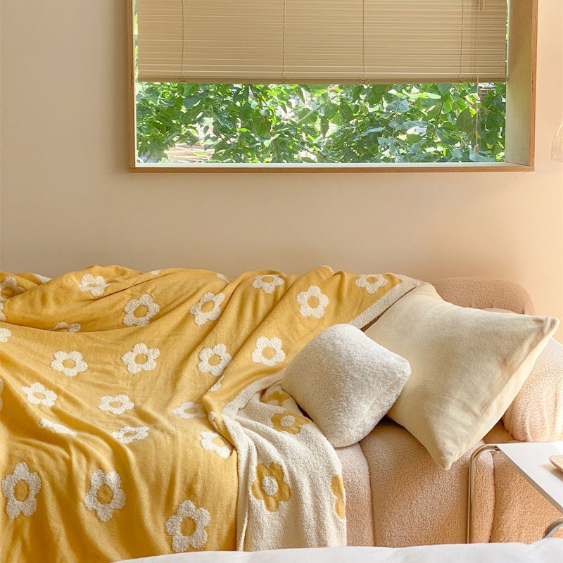 Unisex Cozy Blanket with Floral Design Stornfield