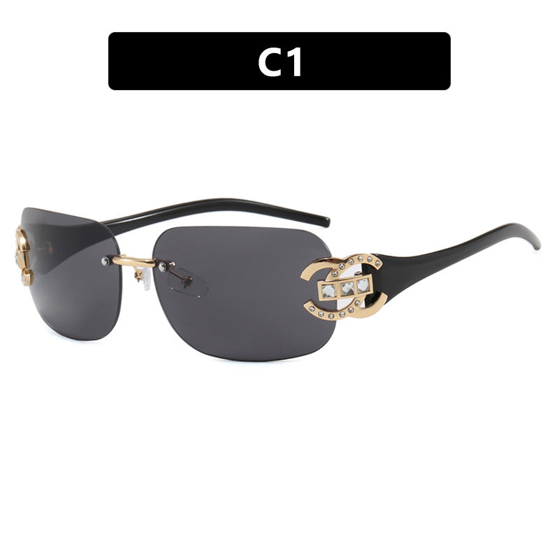 Women's fashionable sunglasses with luxurious geometric frame and protective UV filter Stornfield