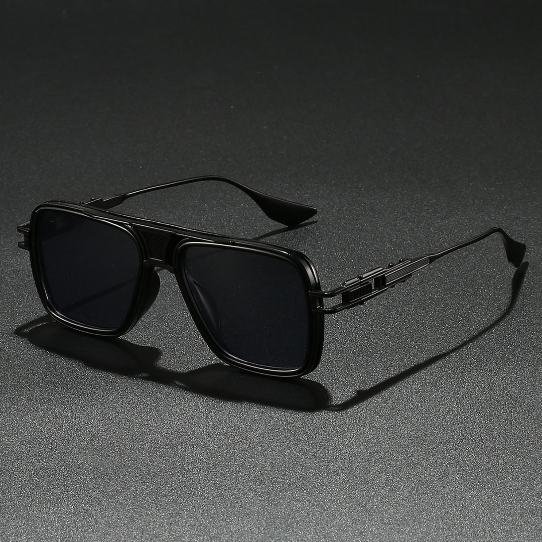 Women’s designer sunglasses with luxurious metal frame and trendy detail Stornfield