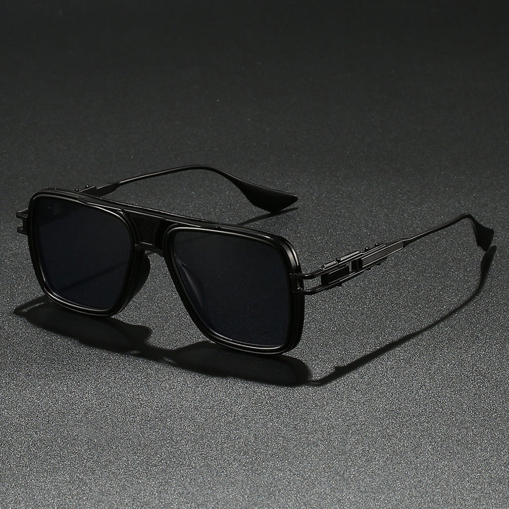 Women’s designer sunglasses with luxurious metal frame and trendy detail Stornfield