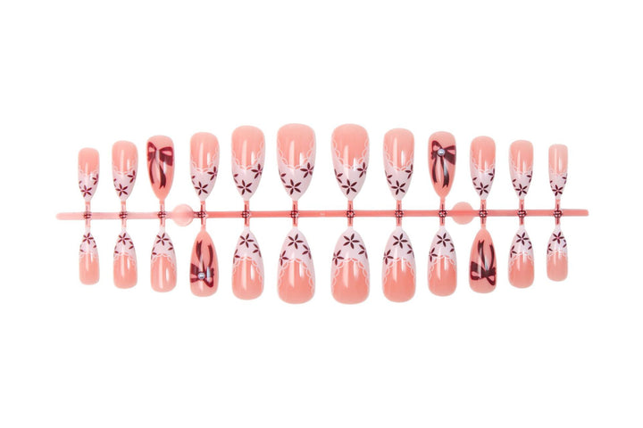 Artificial nail set with elegant bow and flower details Stornfield